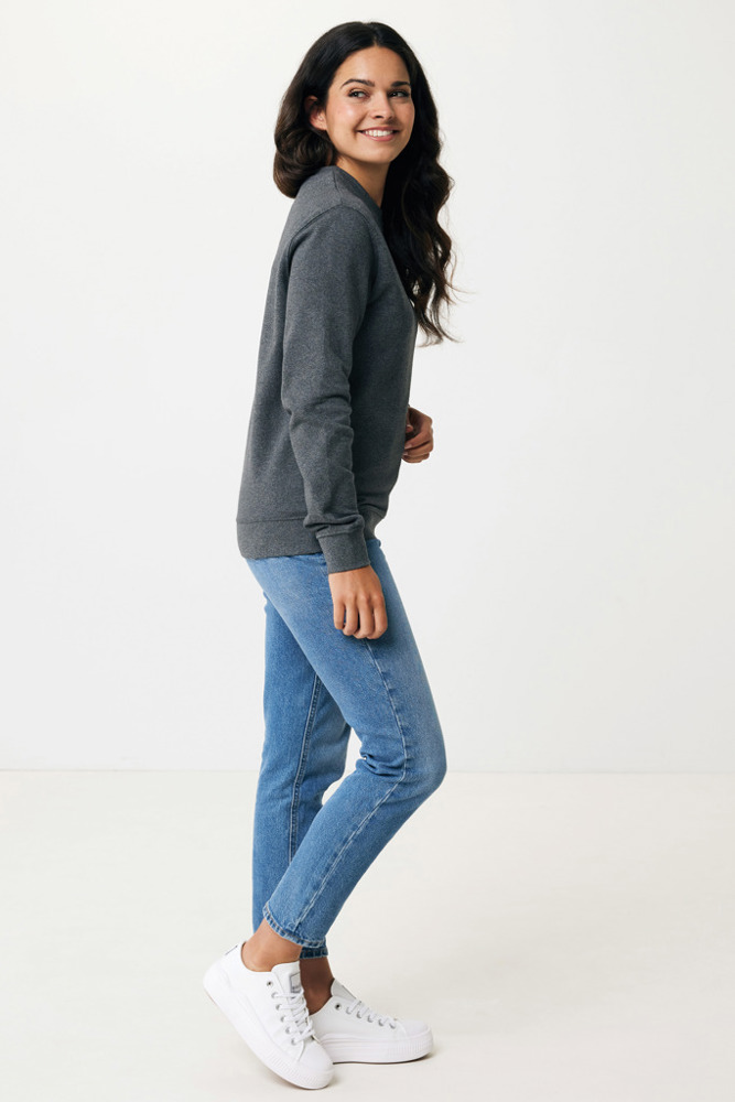 IQONIQ Denali ungefärbt. Rundhals-Sweater aus recycelter BW