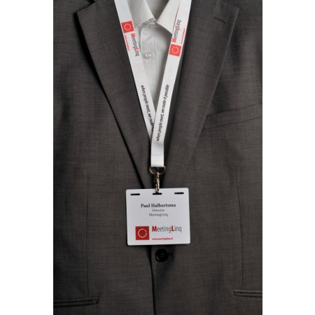 Butterflybadge. A4 vel met 3 badges met 3 sleuven.  