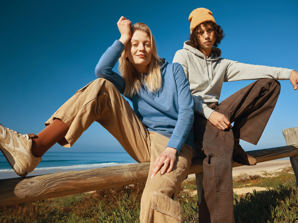 IQONIQ Torres ungefärbter Hoodie aus recycelter Baumwolle