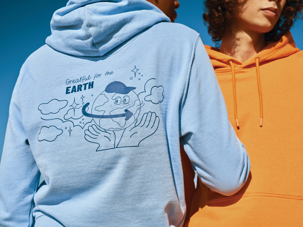 IQONIQ Rila lightweight recycled cotton hoodie