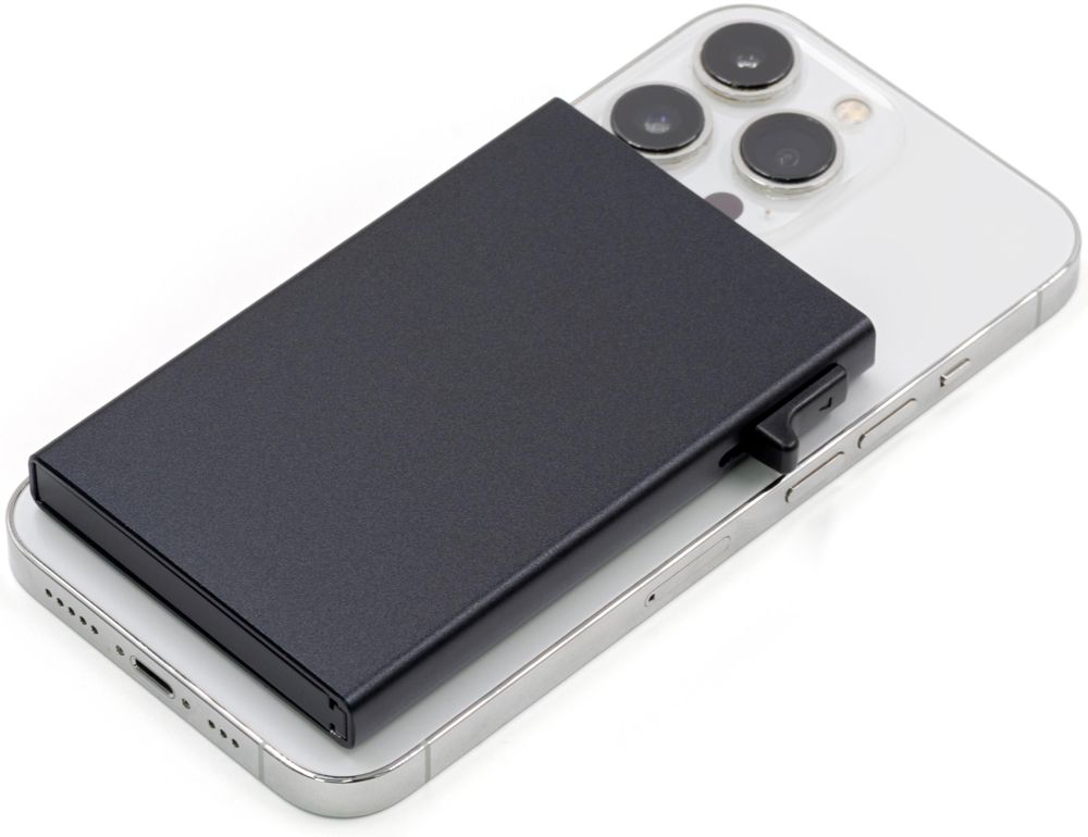 BrandCharger Wally mag card wallet