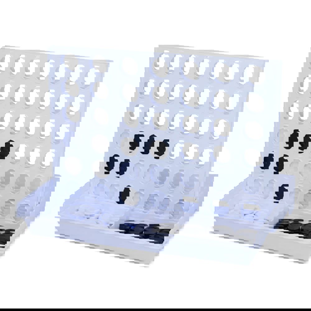 4 in a line game of recycled materials