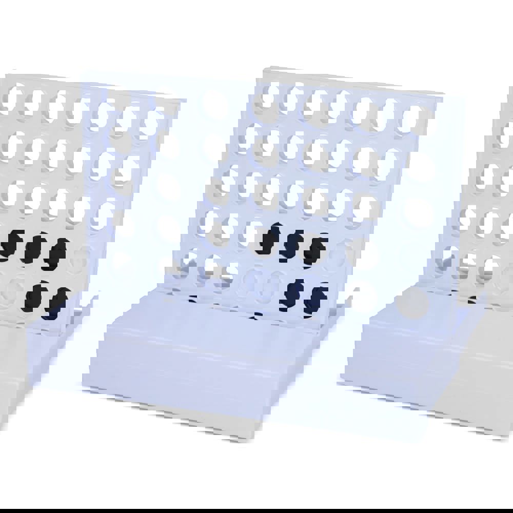 4 in a line game of recycled materials