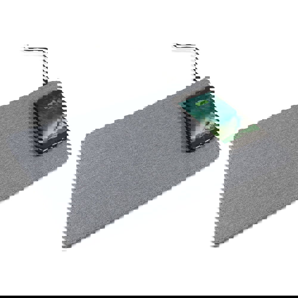 Mousepad with wireless charging pad 5W