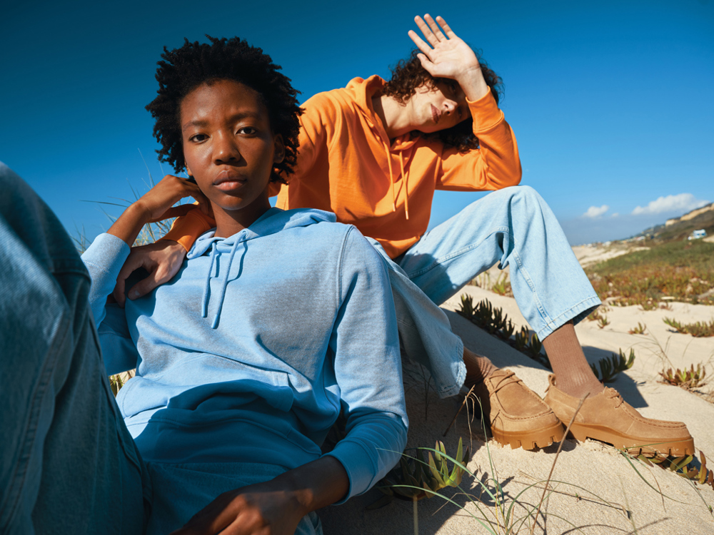 IQONIQ Rila lightweight recycled cotton hoodie