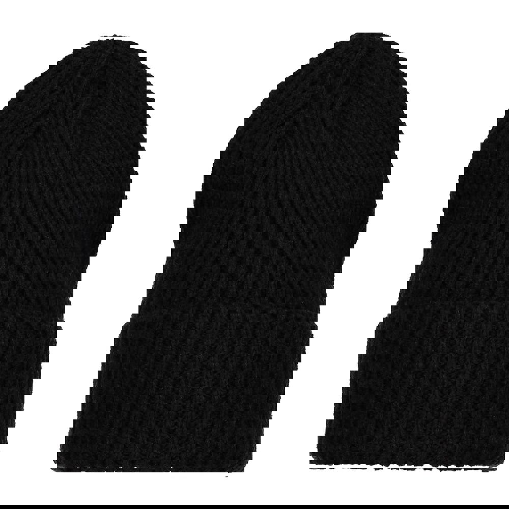 Coarsely knitted hat