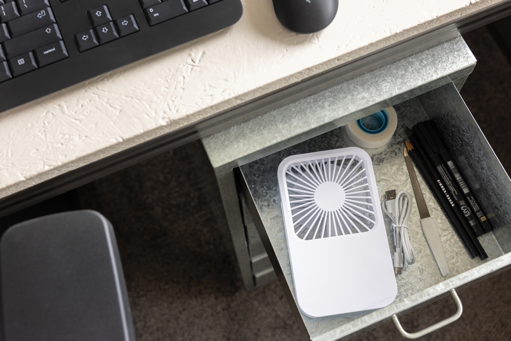 Aervina RCS recycled plastic re-chargeable desk fan