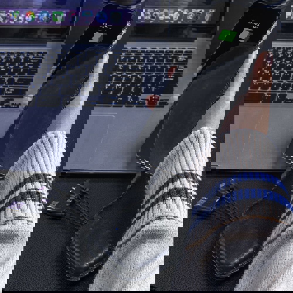 4001 | Xoopar Iné Gamma NFC Powerbank with Charging cables 3000mAh 